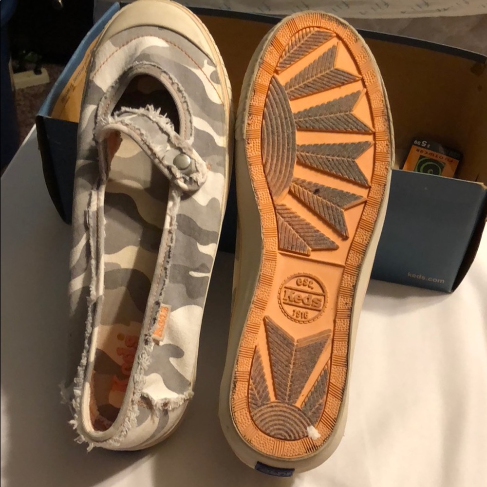 MARY JANE KEDS